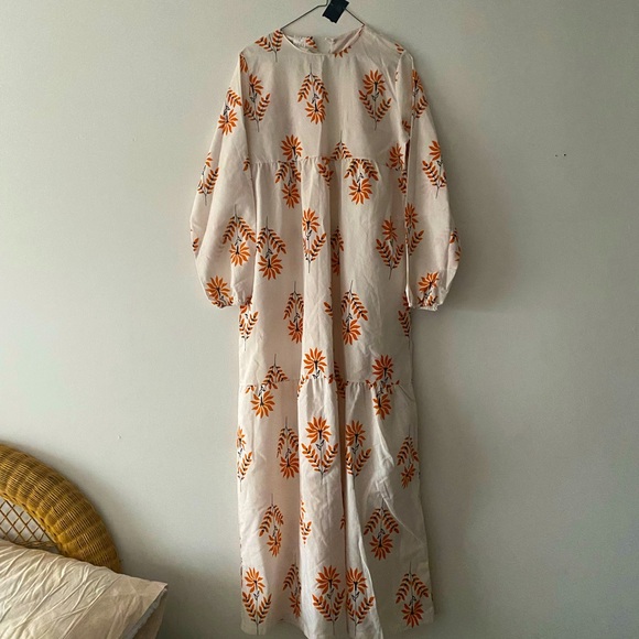 Long Patterned Dress - Picture 2 of 4